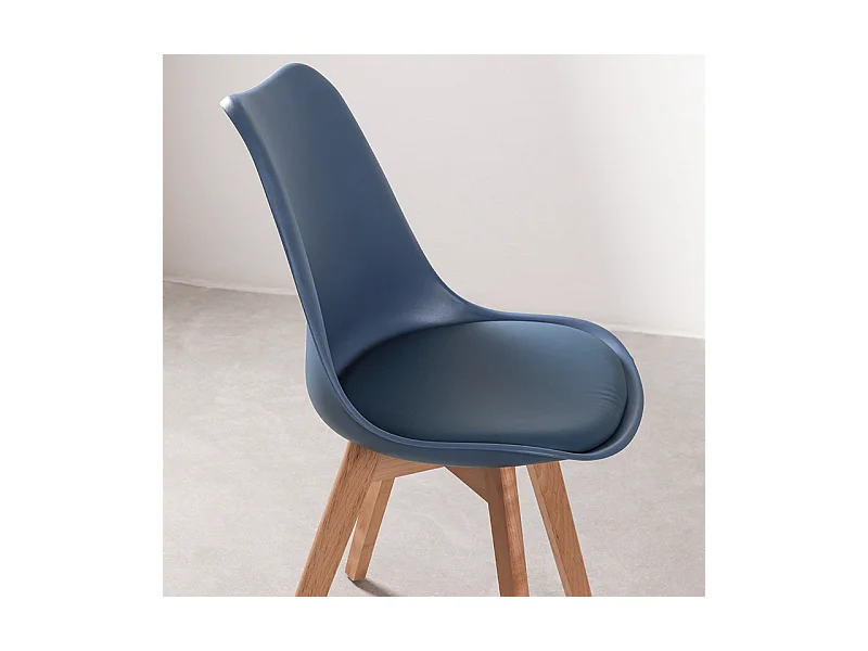 Set di 2 sedie imbottite in similpelle azzurre "Stilezze" poltrone con gambe in legno cm 52x48,5 82h