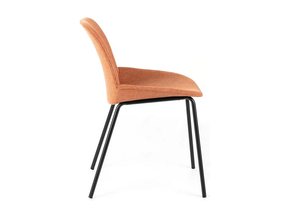 Set van 4 "Sami" roestkleurige stoffen eetkamerstoelen met elegante, modern geverfde metalen poten