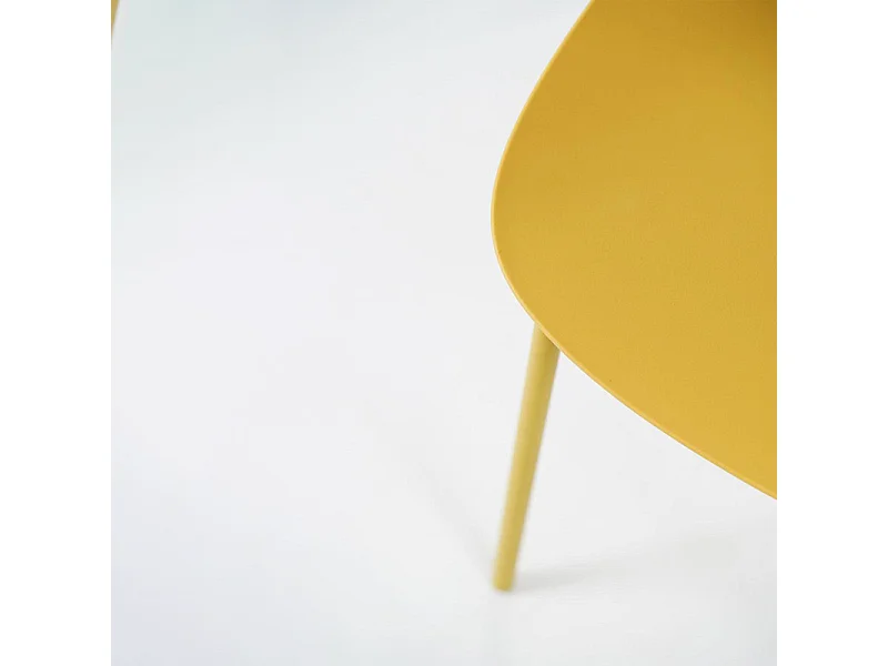 Lot de 4 chaises modernes en polypropylène jaune "Azzurra" avec structure en métal peint pour salon