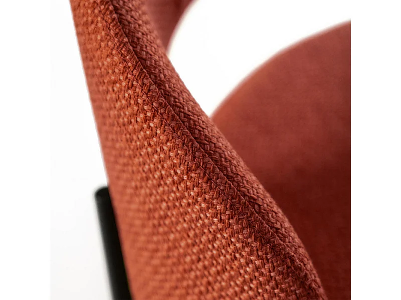 Set van 4 moderne, gestoffeerde eetkamerstoelen "Erica" ​​in oranje stof, 56x52 cm, 78,5 cm hoog.