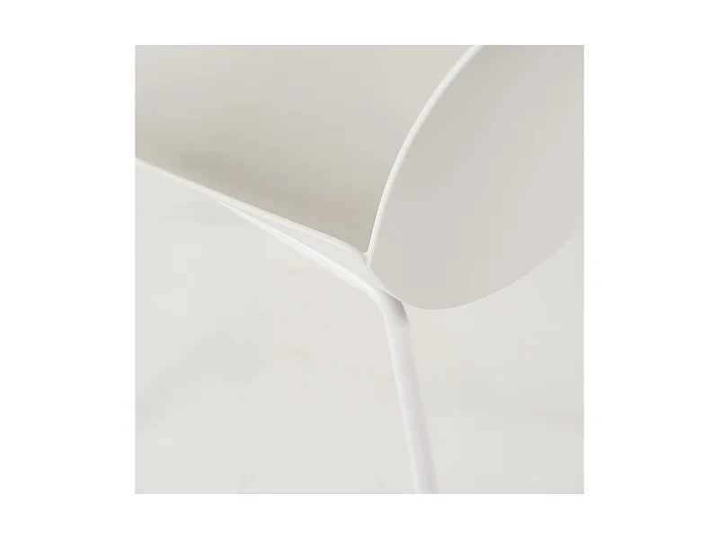 Lot de 4 chaises modernes en polypropylène blanc "Azzurra" avec structure en métal peint pour salon