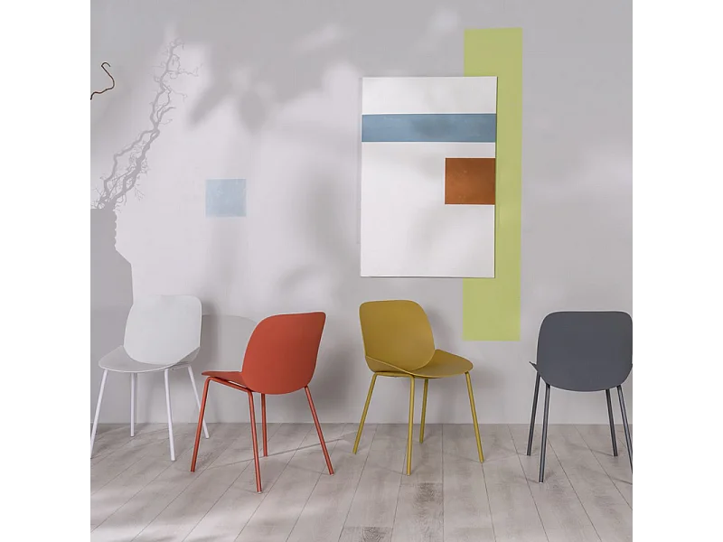 Lot de 4 chaises modernes en polypropylène blanc "Azzurra" avec structure en métal peint pour salon