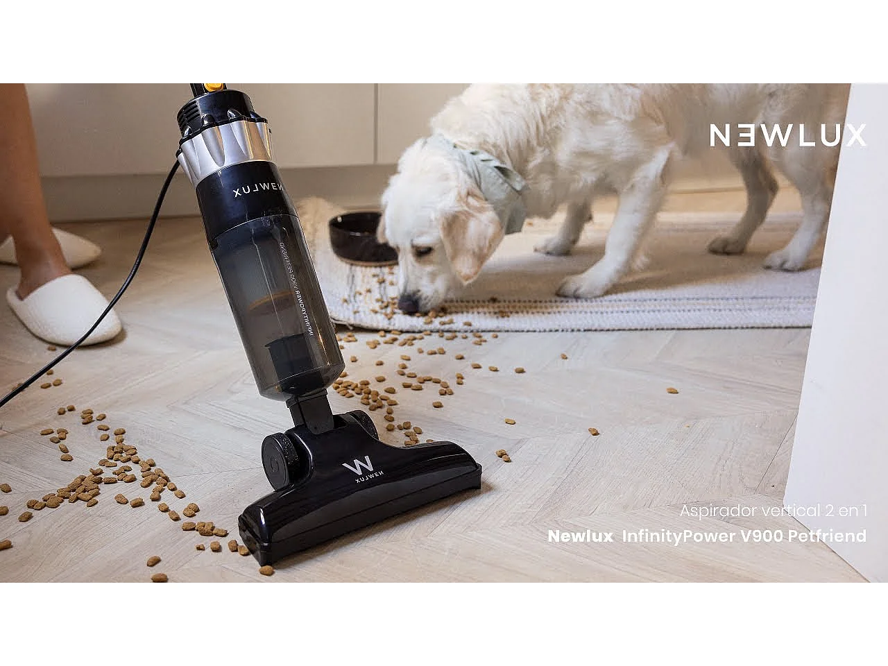 Aspirador Escoba  InfinityPower V900 Petfriend Negro - Newlux