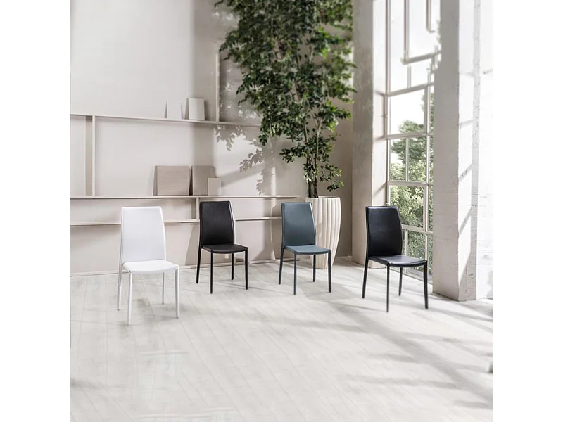 Set di 4 sedie da pranzo in similcuoio cioccolato "Fiordaliso" vintage impilabili cm 41x42 95h