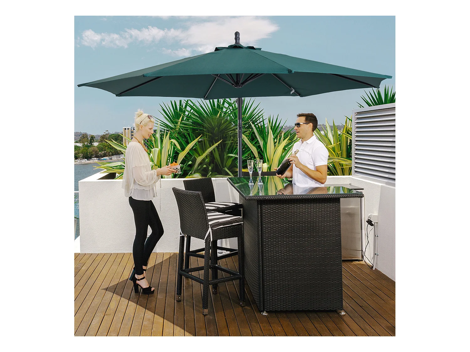 Parasol déporté octogonal inclinable manivelle pied acier Ø 3 x 2,5H m vert