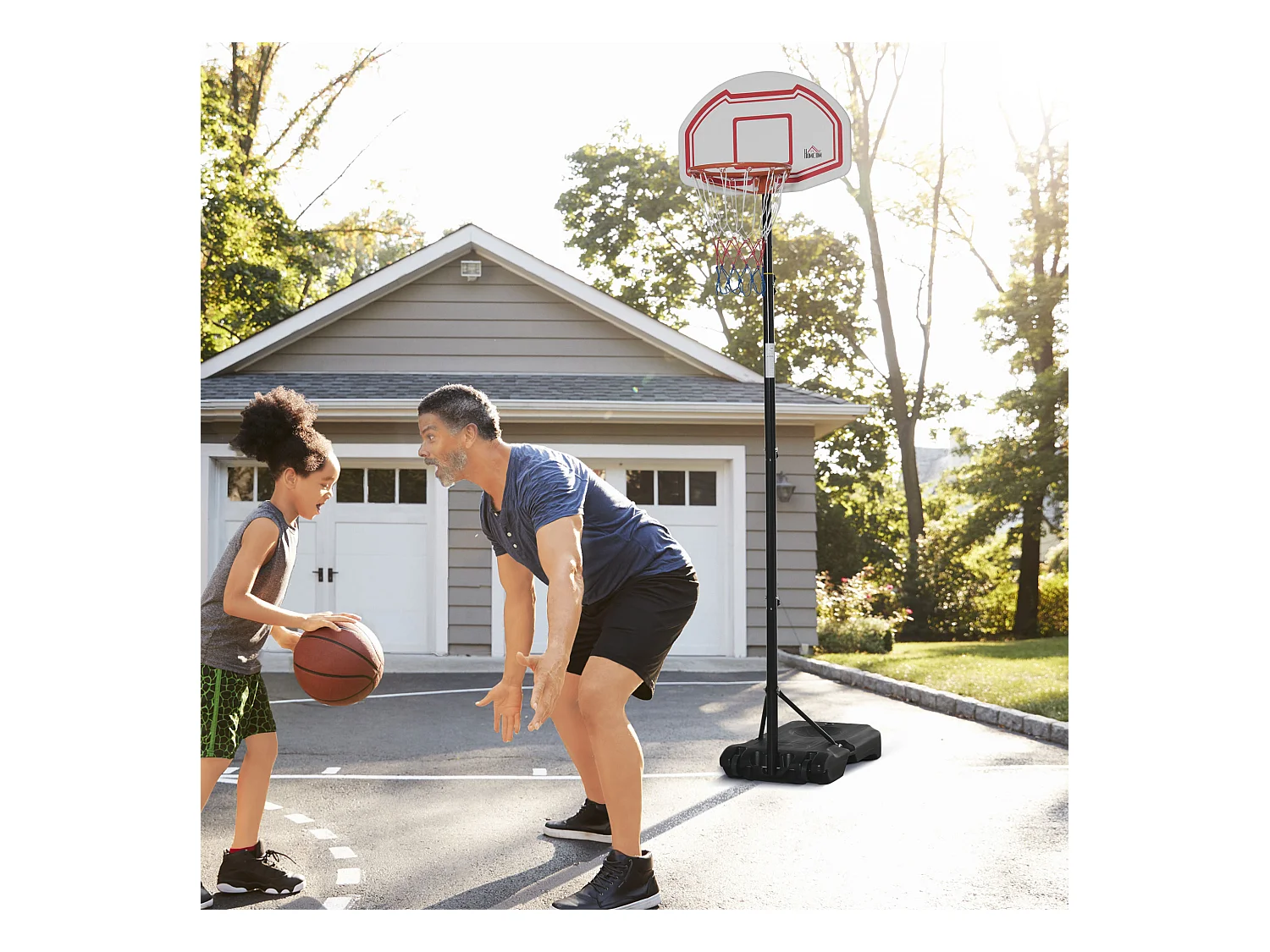 Panier de Basket-Ball sur pied avec poteau panneau - base de lestage sur roulettes - hauteur réglable 5 niveaux 2,45-2,95 m - acier HDPE noir blanc