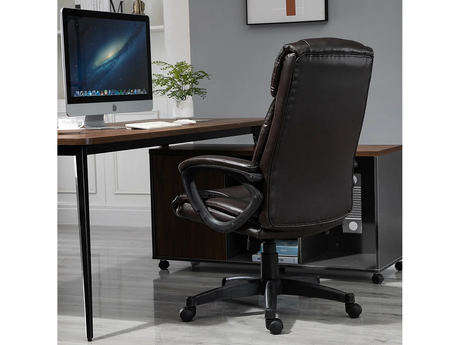 Fauteuil de bureau chaise de bureau ergonomique réglable roulettes pivotant 360° revêtement synthétique PU 64 x 73 x 106-115,5 cm chocolat