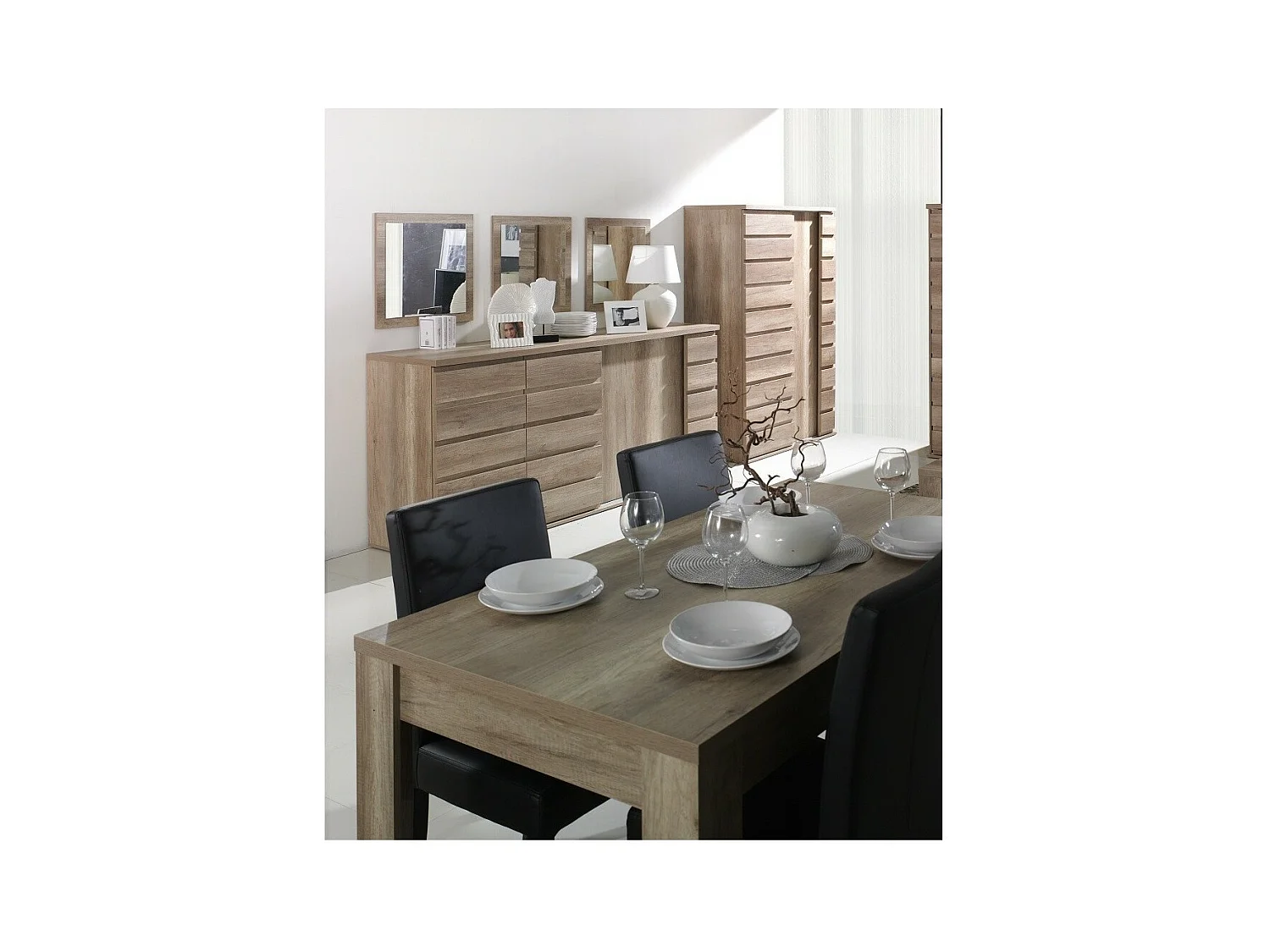 Ensemble ROMI pour salle à manger coloris chêne. Buffet, bar, miroirs, table 180 cm