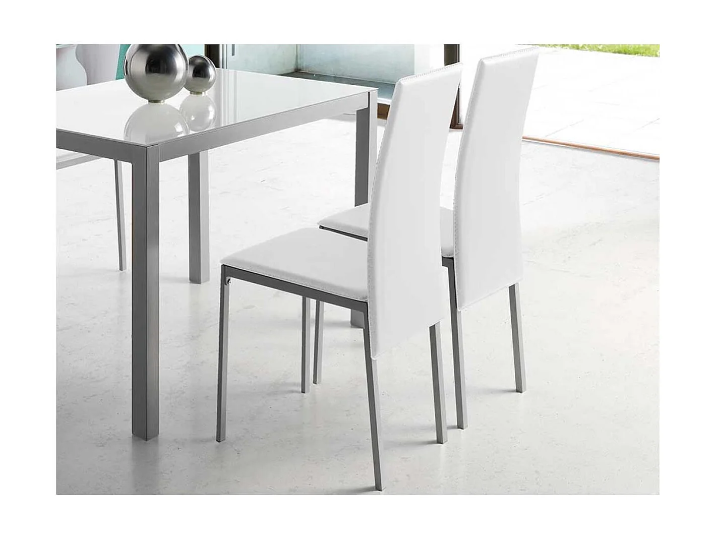 Pack 4 sillas Carla para salón en polipiel blanco, 96 cm(alto)41 cm(ancho)52 cm(largo)