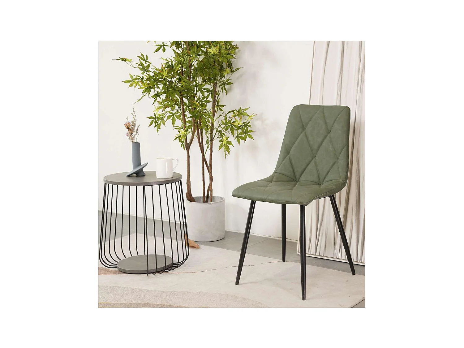 Pack 4 sillas Avat tapizado en polipiel verde 88cm(alto) 45cm(ancho) 54cm(largo)