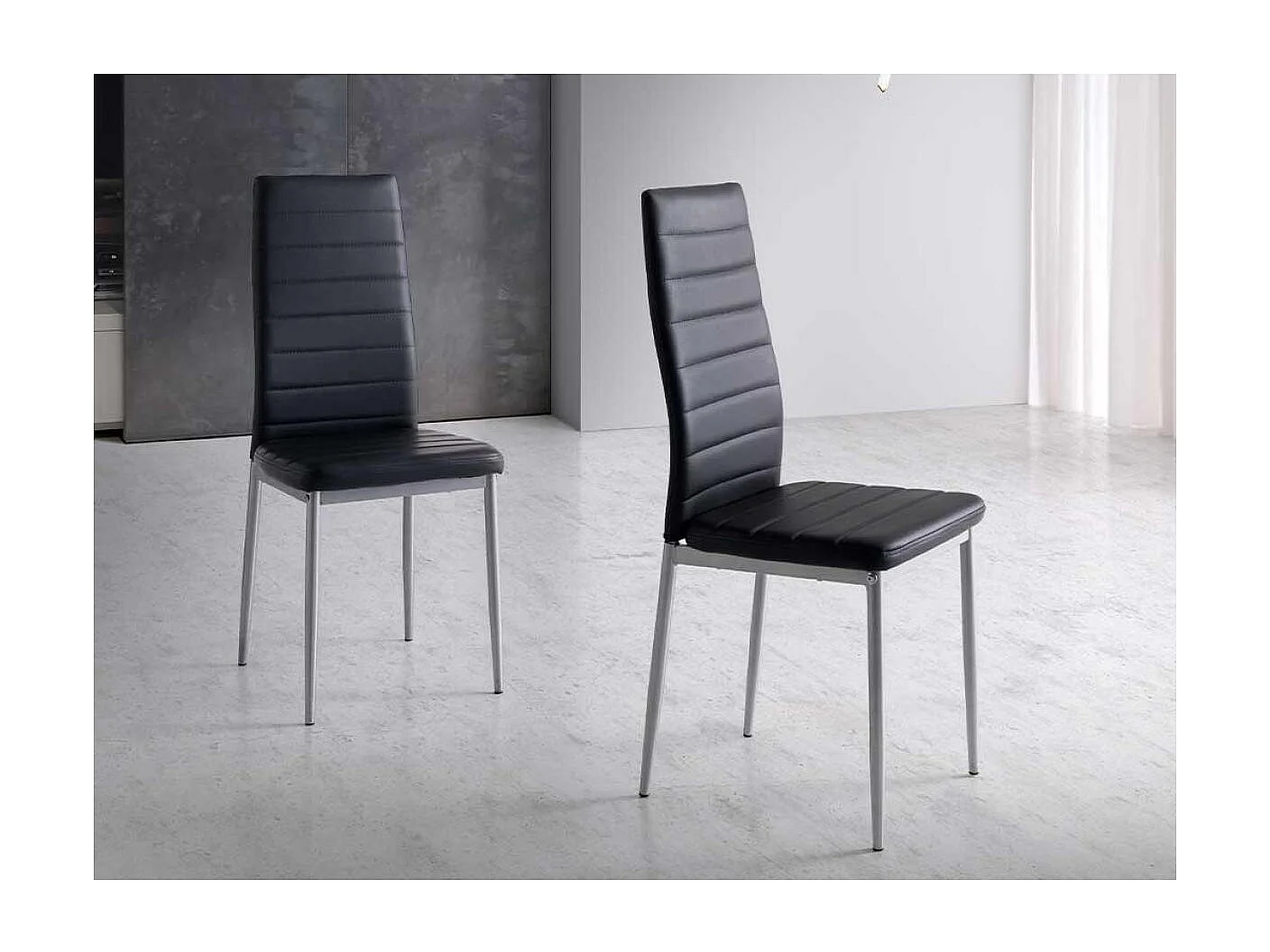 Pack 4 sillas Carmen en acabado negro 96 cm(alto)41 cm(ancho)52 cm(largo)