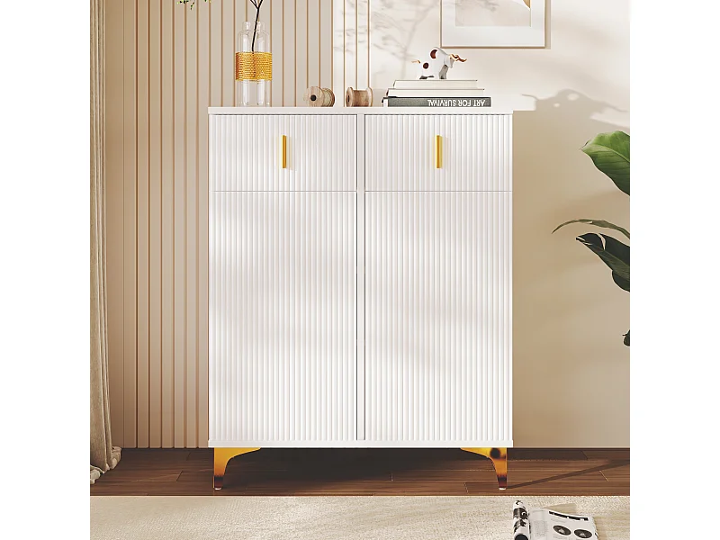 Witte schoenenkast met lades, getextureerde deuren, verstelbare planken en gouden handgrepen en poten - elegant design