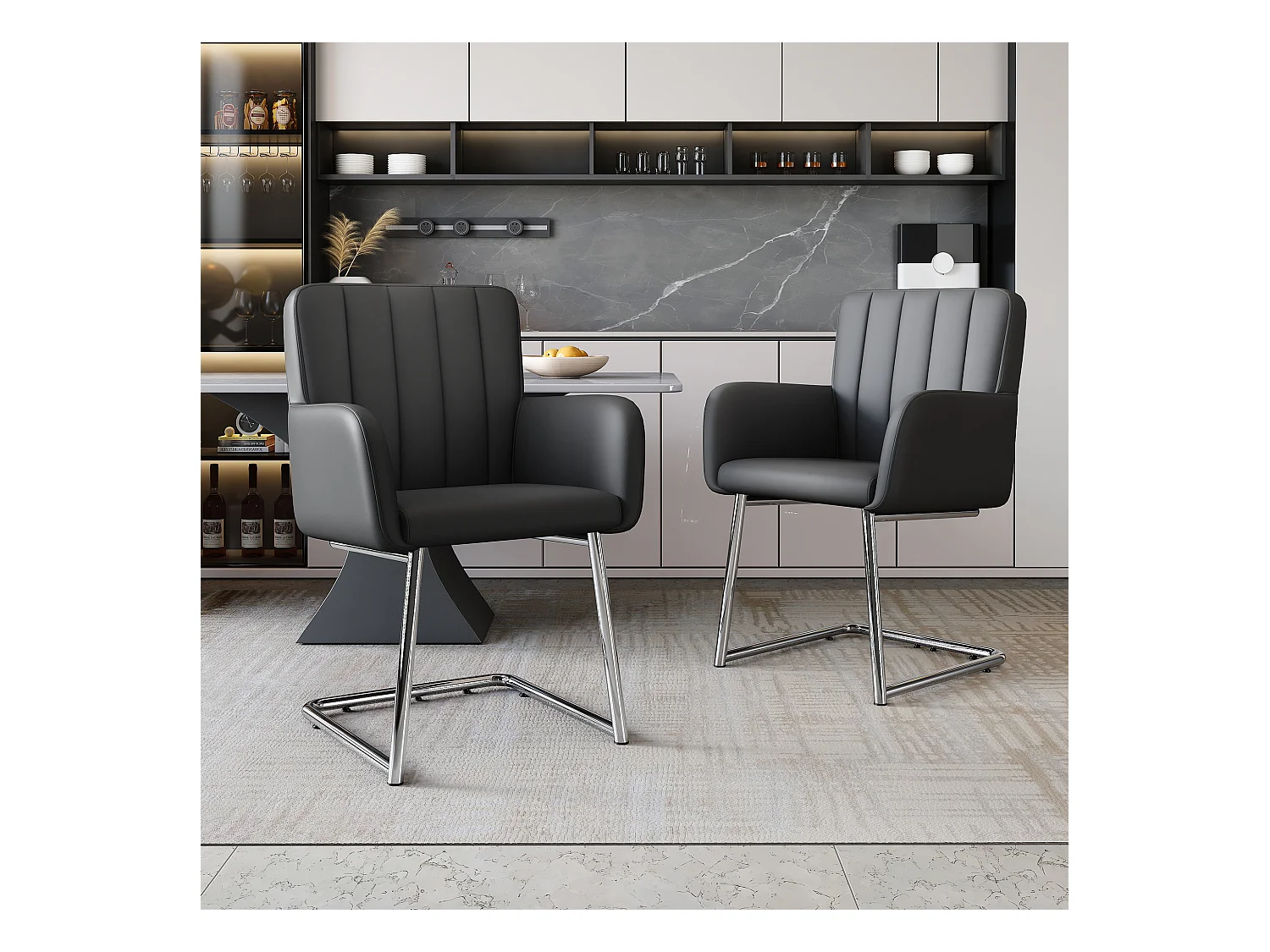 Juego de 2 sillas de comedor de piel sintética negra con respaldo y reposabrazos y patas de metal plateadas.