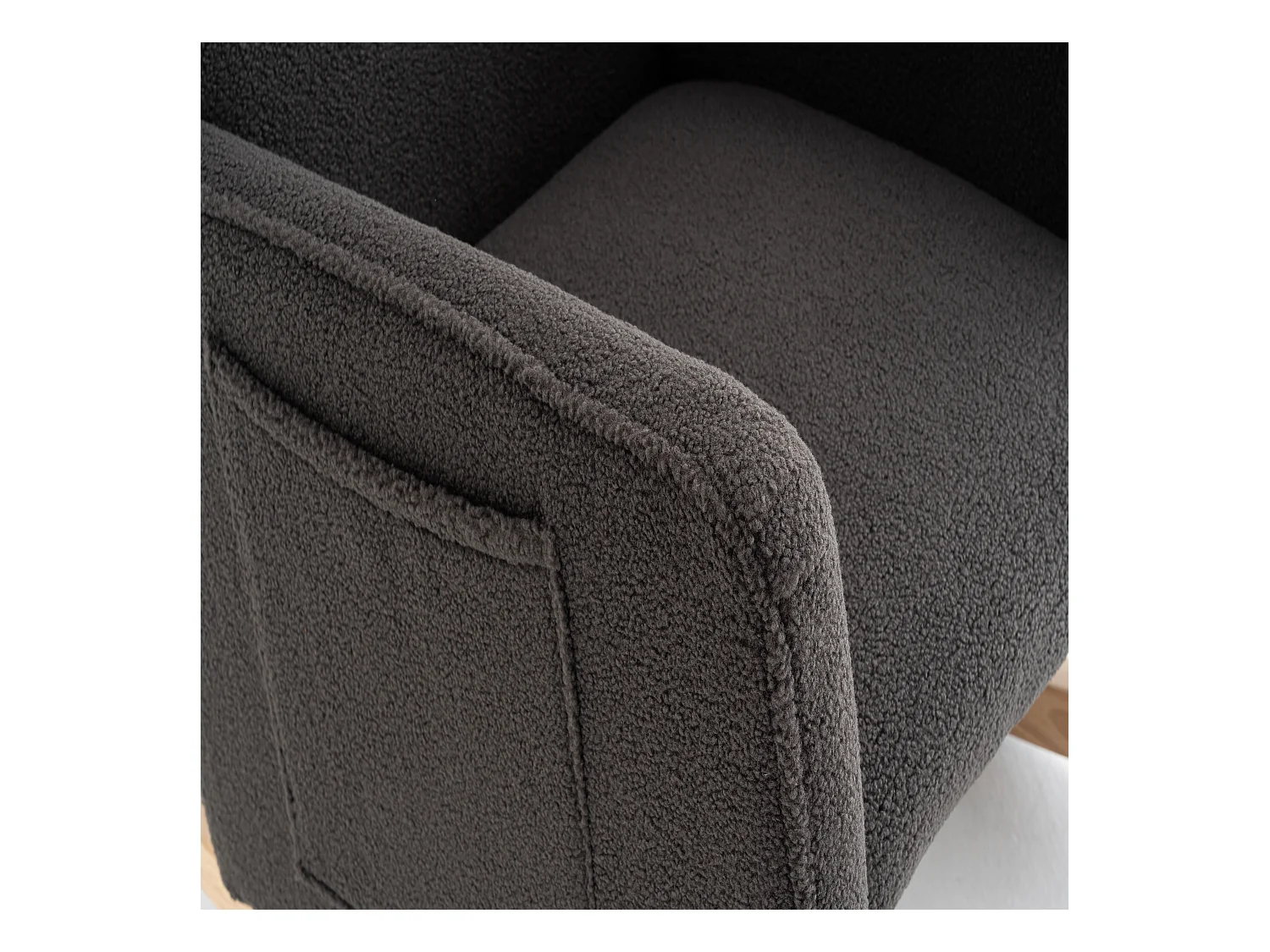 Fotel bujany do salonu, ciemnoszary plusz, fotel bujany z wysuwanym podnóżkiem, rama drewniana