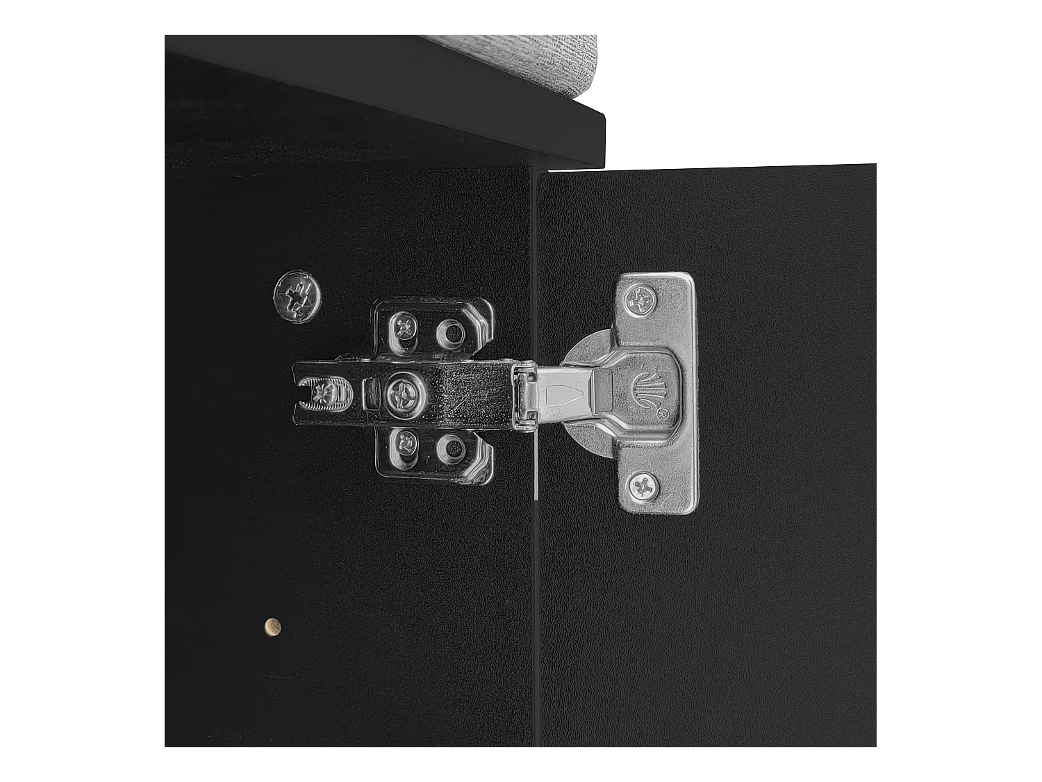 Zwarte kapstok met schoenenbank – golfvormige deuren, gouden haken en verstelbare planken – modern halmeubilair