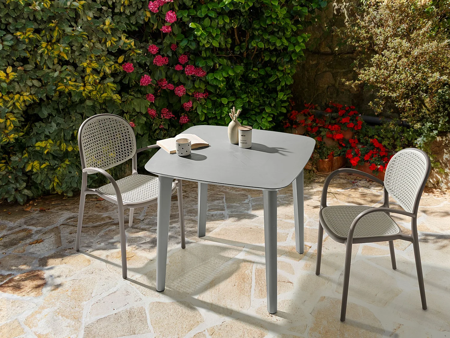 Table de salle à manger de jardin SORICO 86 cm 86 cm Gris
