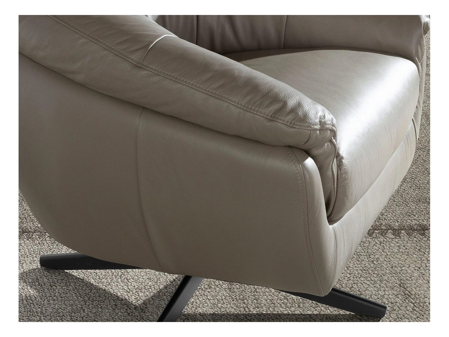 Grauer Leder-Drehsessel 5138 ANGEL CERDA