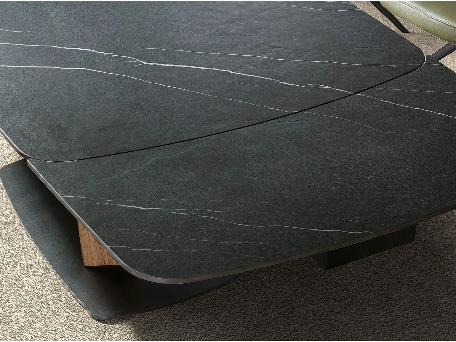 Table de salle à manger ovale à rallonge en marbre de porcelaine et tonneau en noyer 1149 ANGEL CERDA