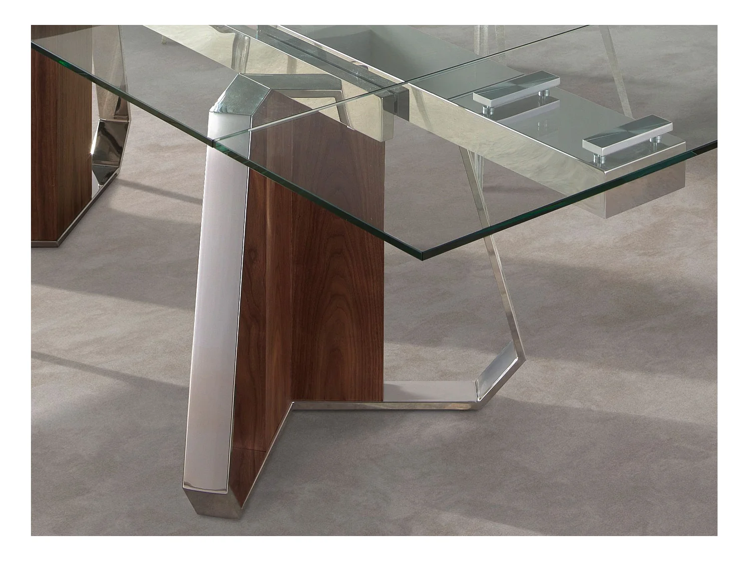 Rechteckiger ausziehbarer Esstisch aus gehärtetem Glas, Nussbaum und verchromtem Stahl 1159 ANGEL CERDA