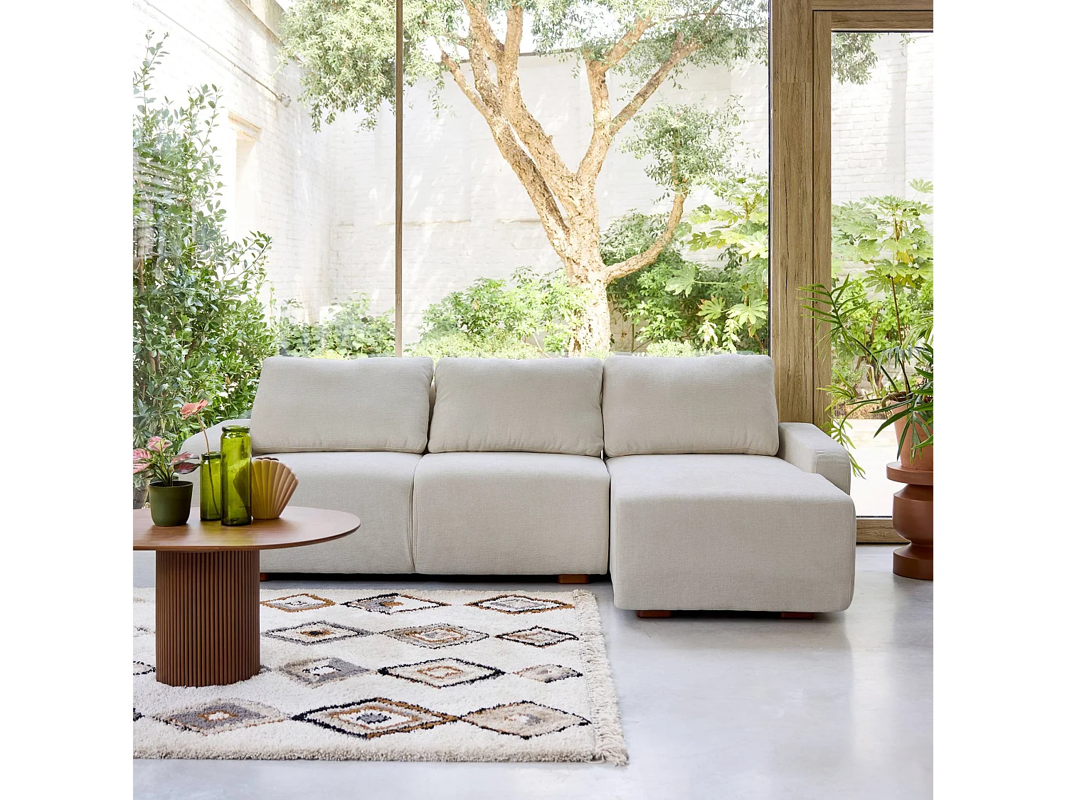 Canapé d'angle droite 3 places tissu gris clair L 260 x P 88 / 139cm / x H 87cm - Dany