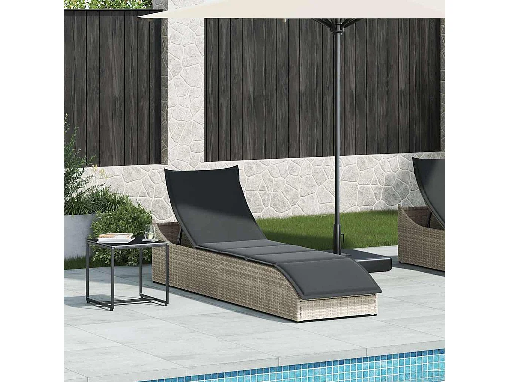 Chaise longue pliante coussin et rangement gris clair polyrotin