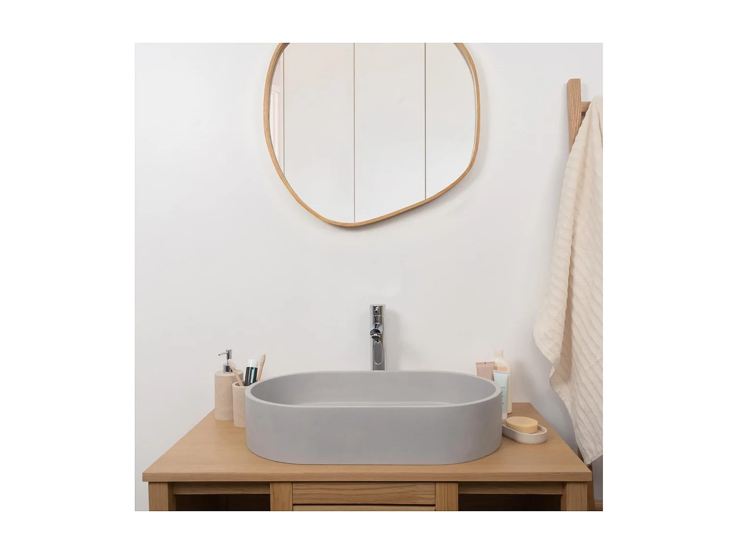 Lavabo sobre encimera ovalado ALAN de 60x35 cm en hormigón gris