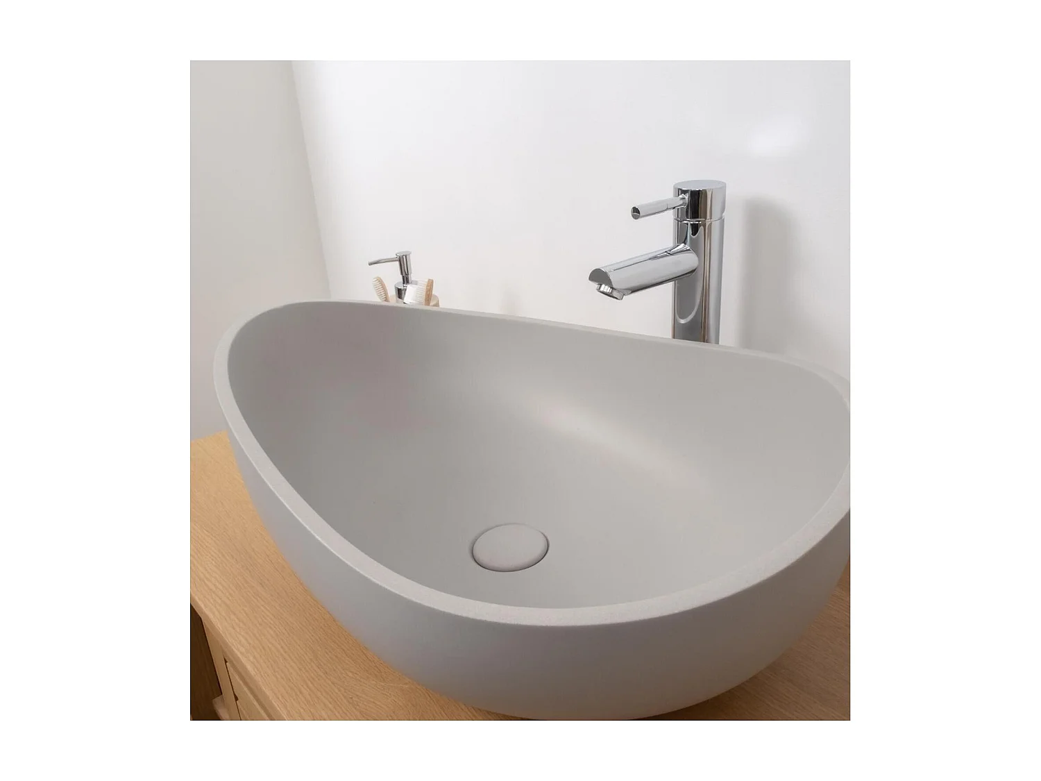 Aufsatzwaschbecken IRIS 57x37cm aus grauem Beton