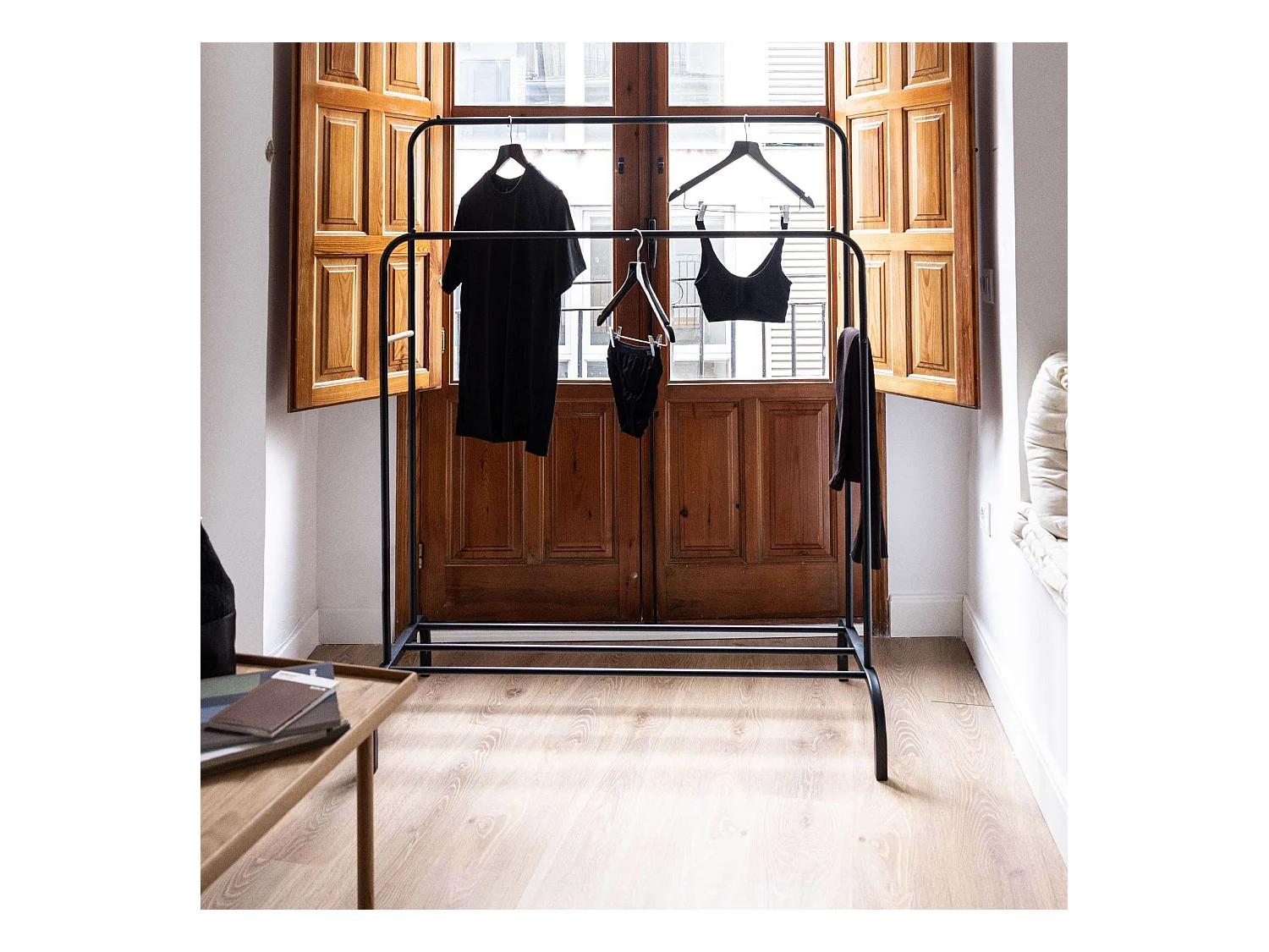 Perchero Burro  Hangy Duo 30 Negro - Newlux