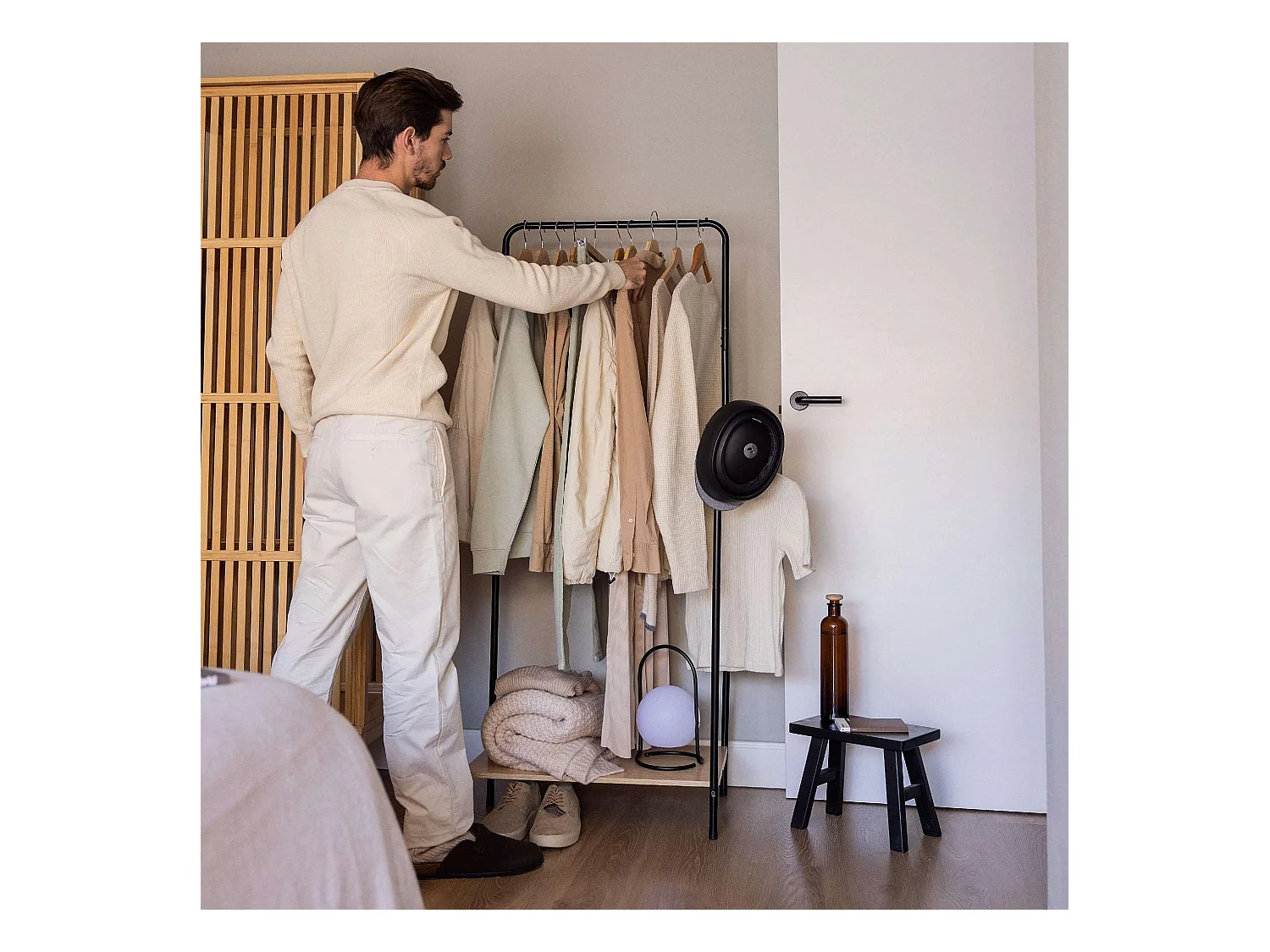 Perchero Burro  Hangy Wood 100 Negro - Newlux