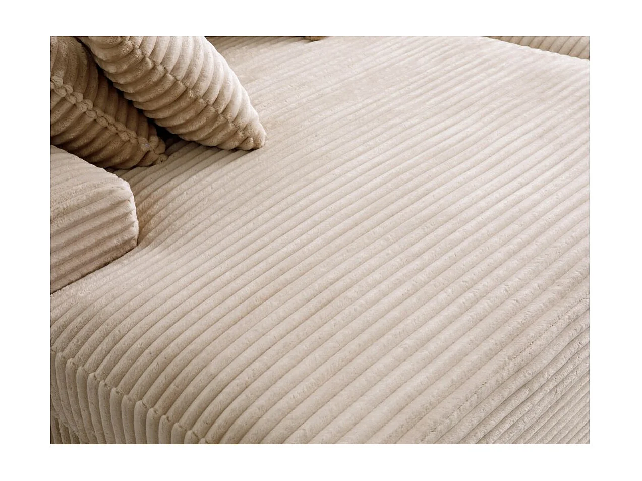 Canapé droit 4 places FLUFFY avec double méridienne et assise profonde en velours côtelé - Beige