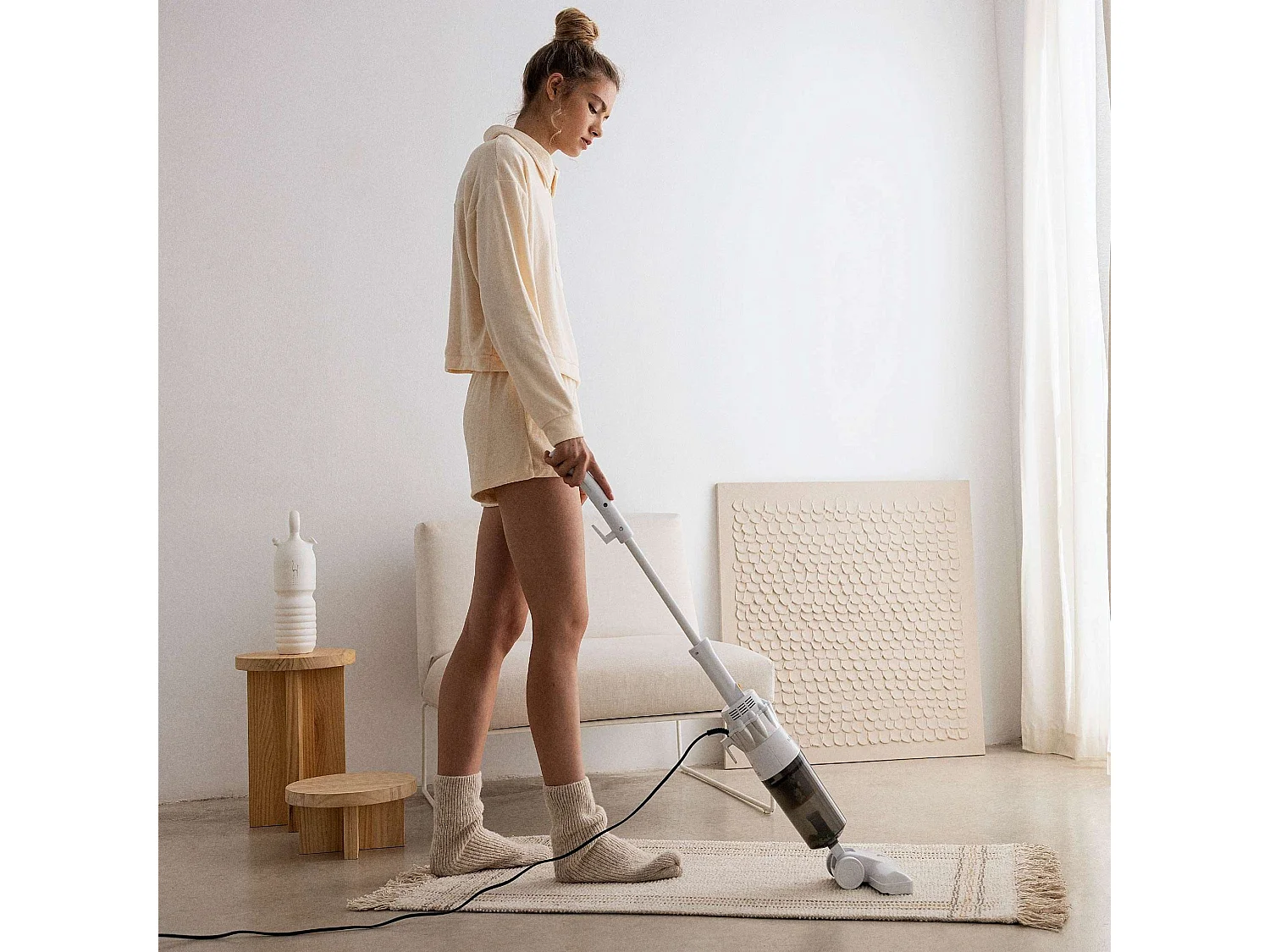 Aspirador Escoba  InfinityPower V900 Petfriend Blanco - Newlux