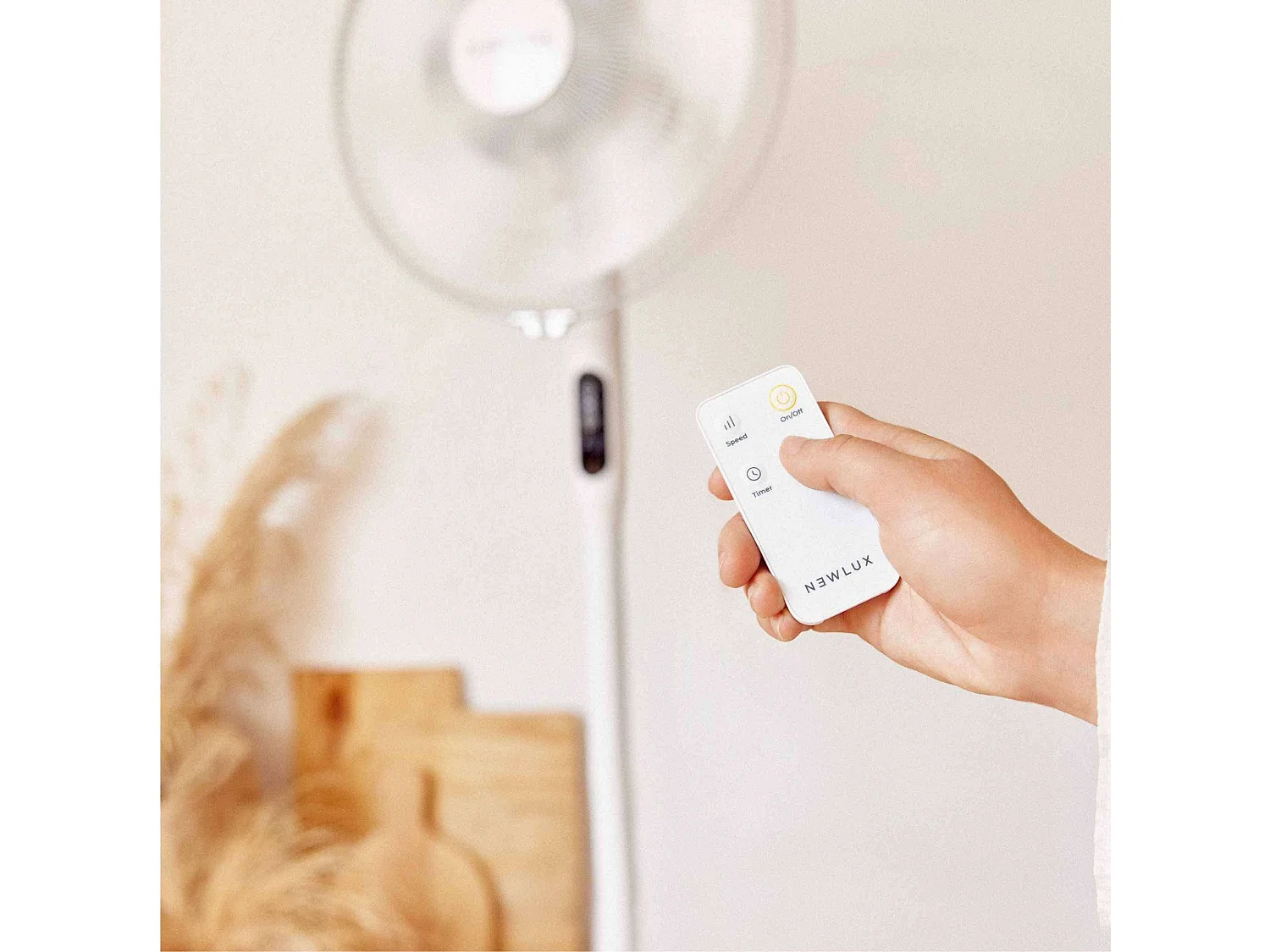 Ventilador de Pie  Smart W1050 Blanco - Newlux