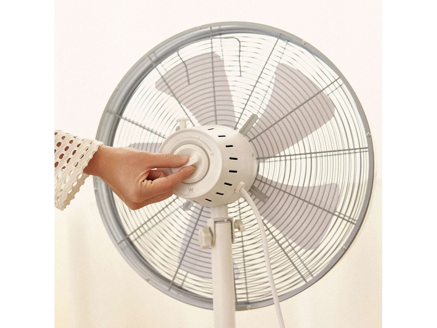 Ventilador de Pie  Smart 5 W1250 Blanco - Newlux