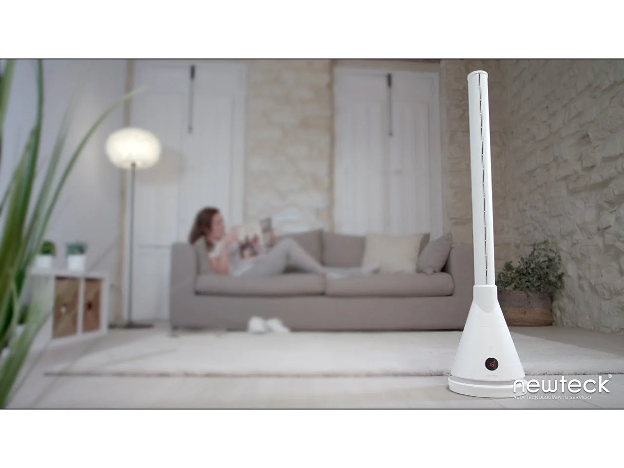 Ventilador de Torre  Dual 365 Negro - Newlux