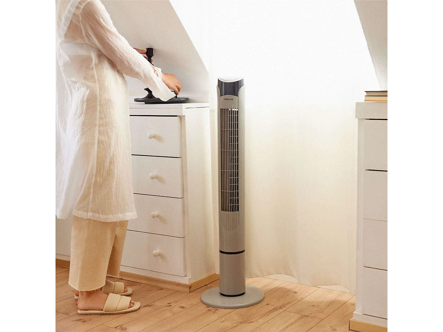 Ventilador de Torre  W130 Gris - Newlux