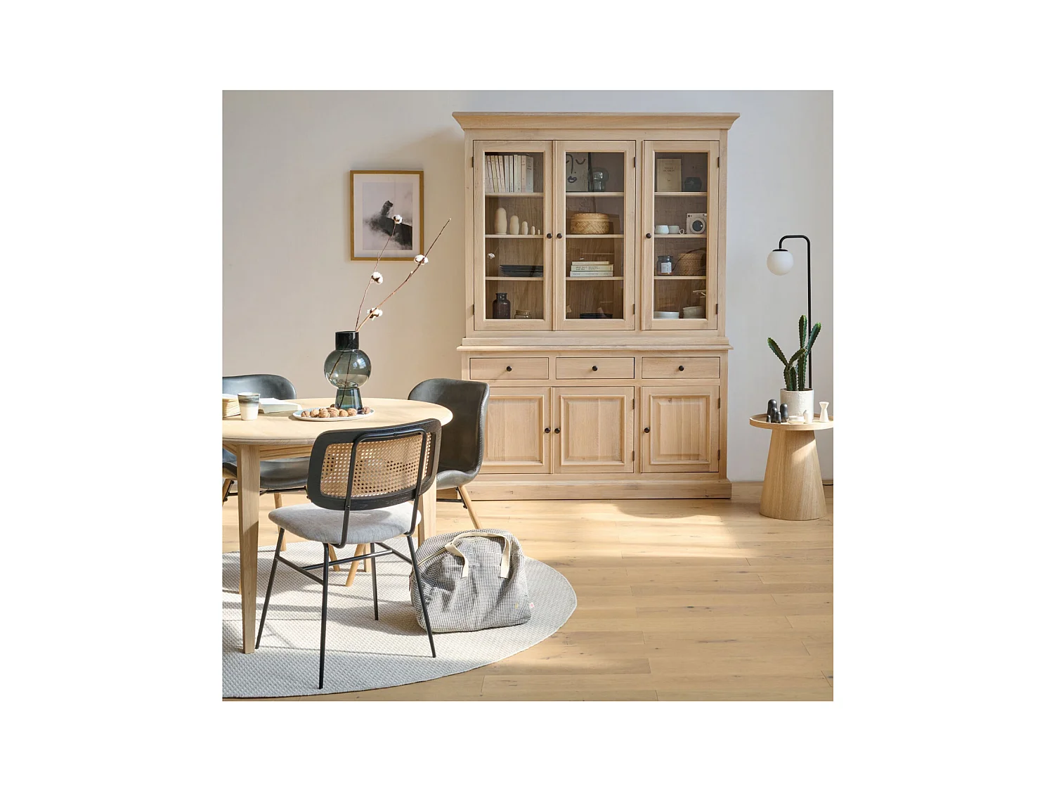 Vaisselier en chêne blanchi 3 portes vitrées 3 tiroirs 3 portes bois - VICTORIA