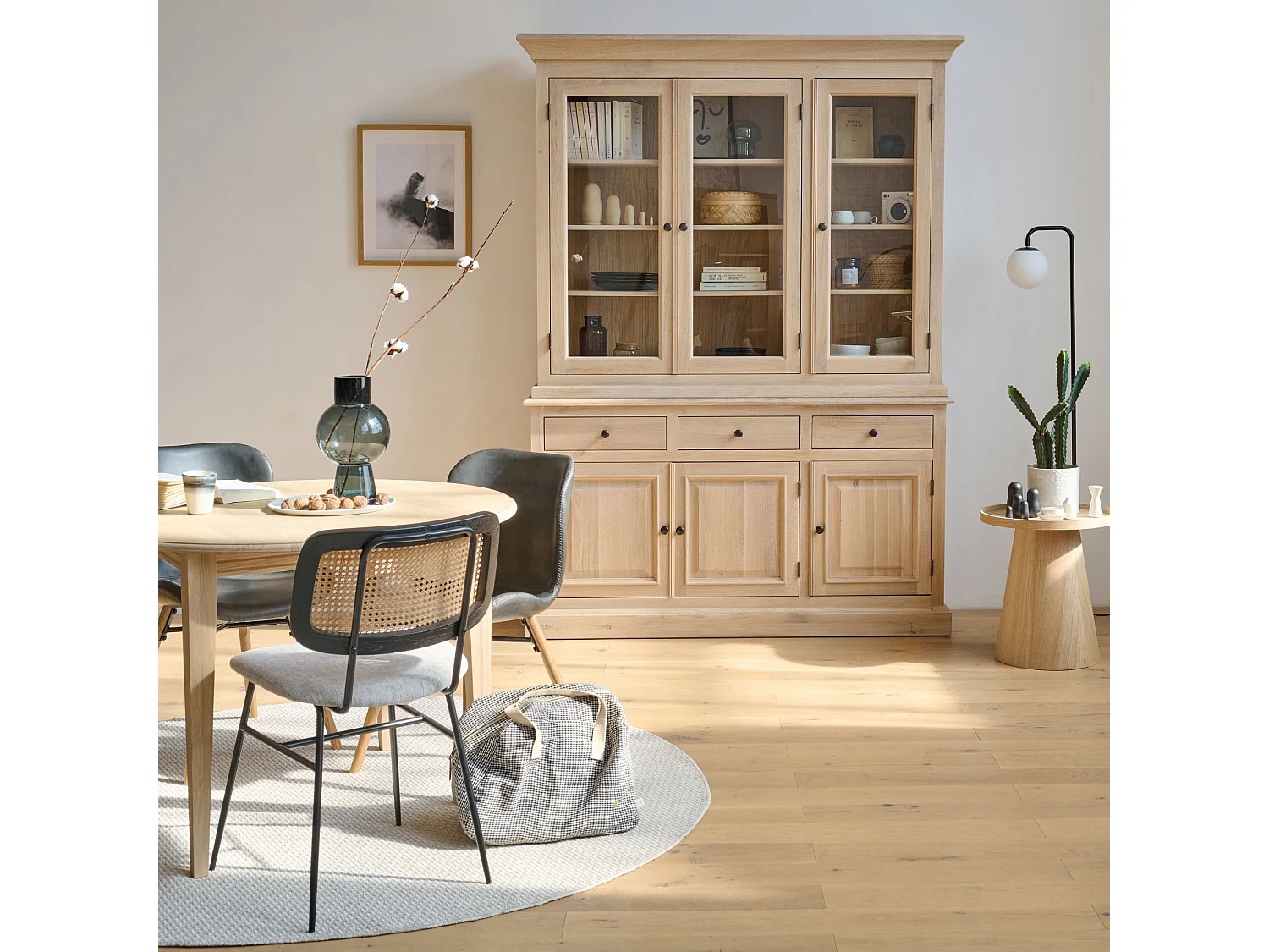 Vaisselier en chêne blanchi 3 portes vitrées 3 tiroirs 3 portes bois - VICTORIA