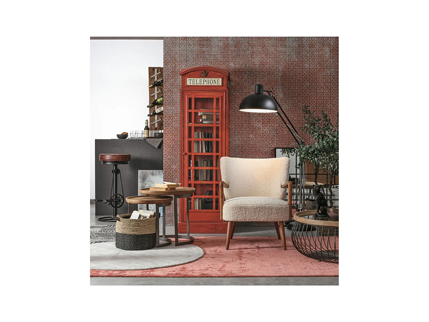 Fauteuil crapaud à accoudoirs en tissu peluche - JIM