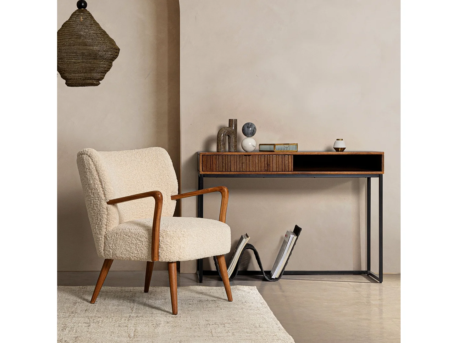 Fauteuil crapaud à accoudoirs en tissu peluche - JIM