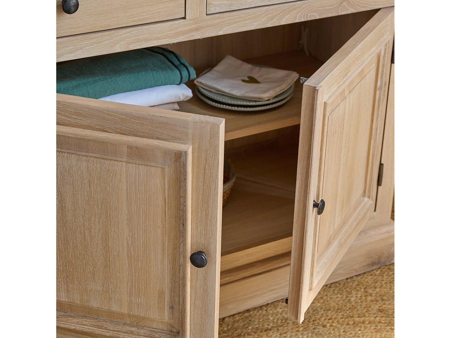 Vaisselier en chêne blanchi 4 portes vitrées 4 tiroirs 4 portes bois - VICTORIA