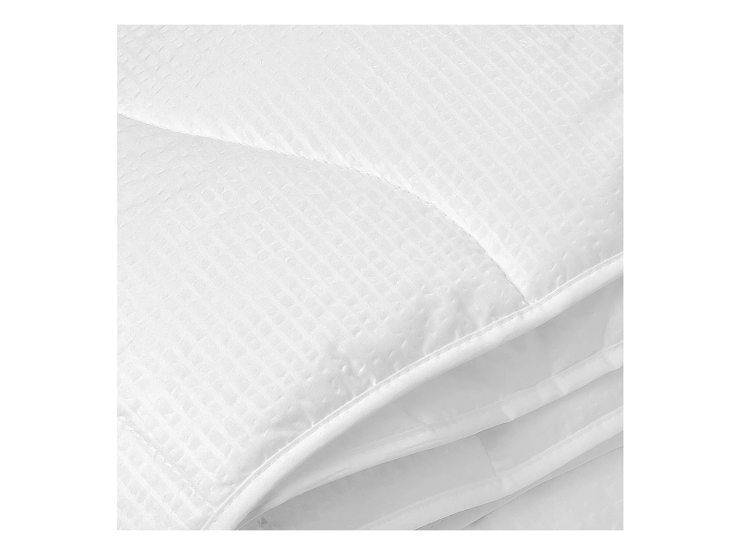 Couette tempérée 200x200 cm CARESSE garnissage polyester 375 g/m2