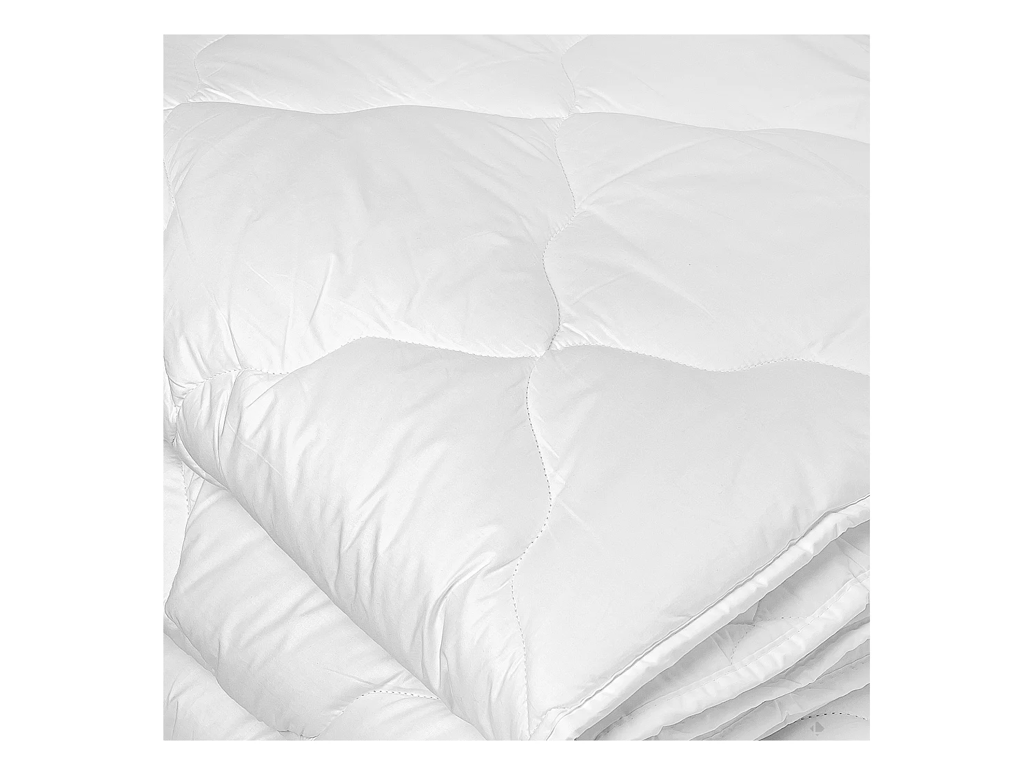 Couette tempérée 240x220 cm CELESTE garnissage fibre polyester 350 g/m2