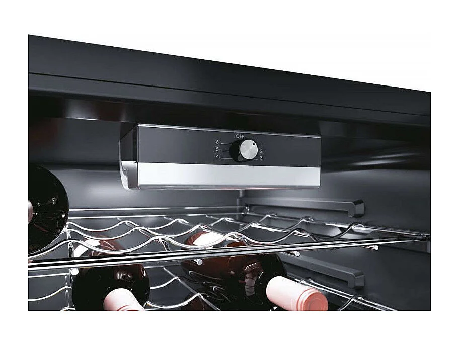 Candy CWC 150 EM/N Cantina Vino Cantinetta con Compressore Libera Installazione 41 Bottiglie Nero