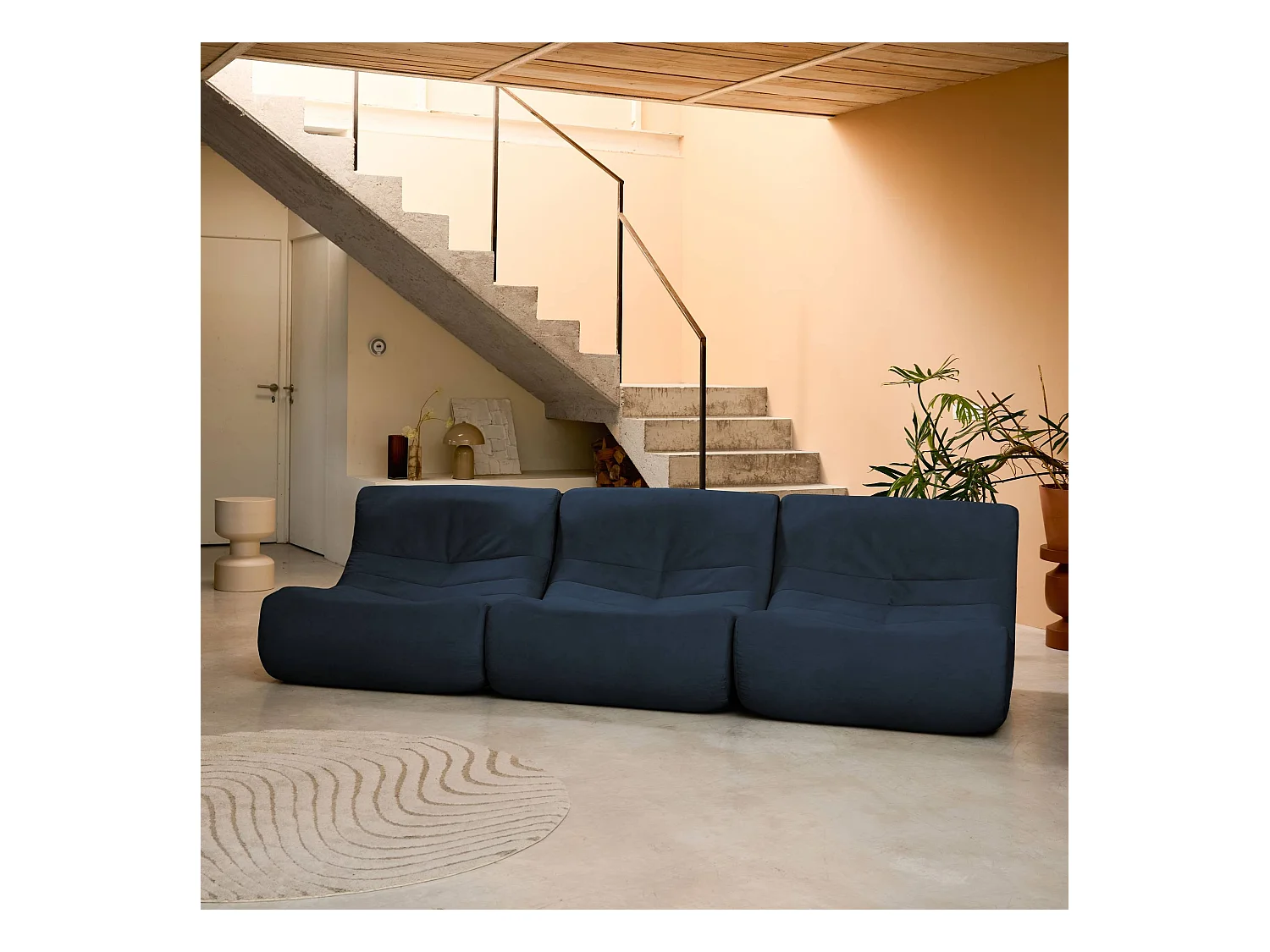 Fauteuil chauffeuse en velours style contemporain 3 places bleu foncé