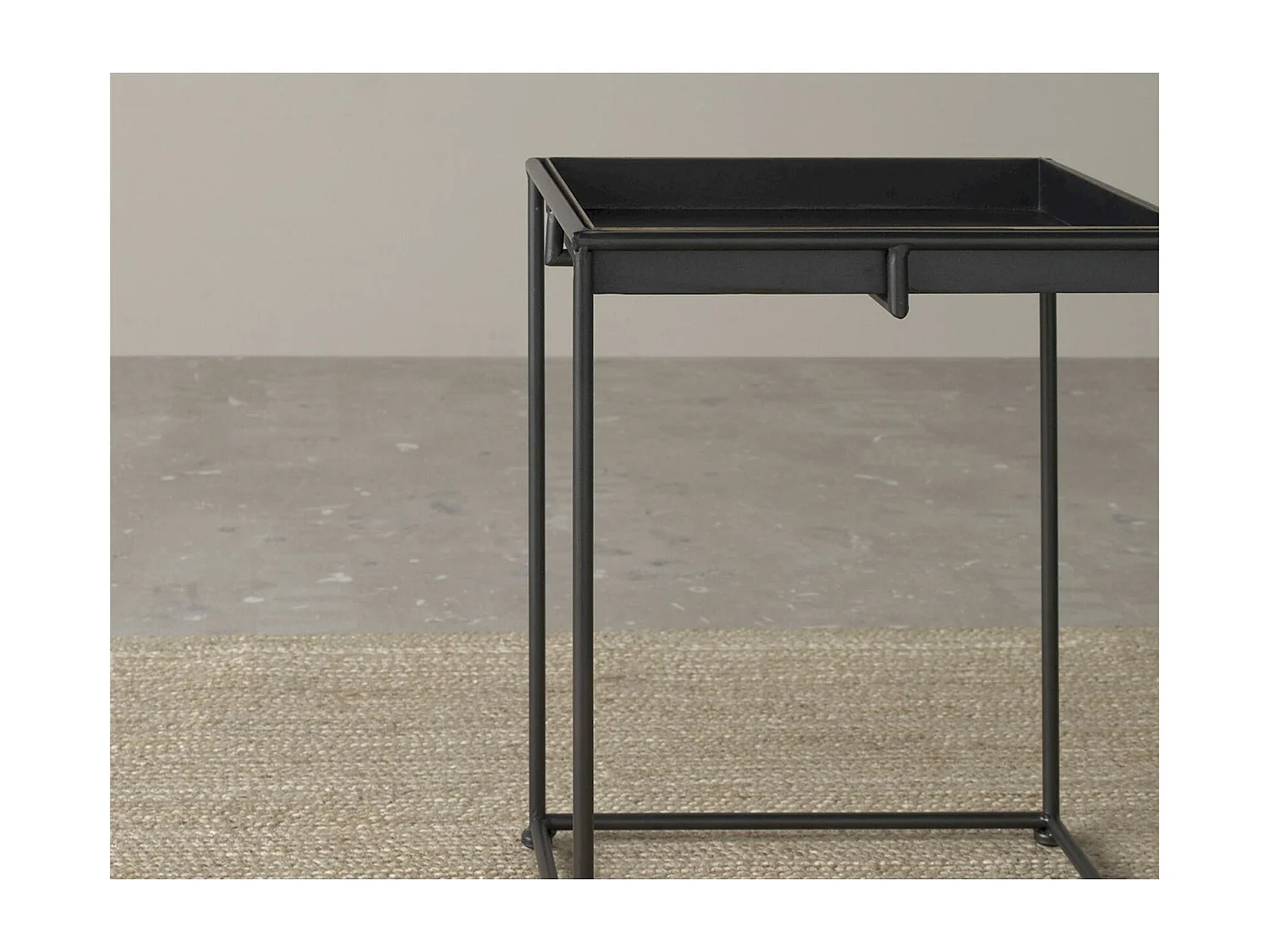 Table basse carrée métal noir plateau amovible moderne