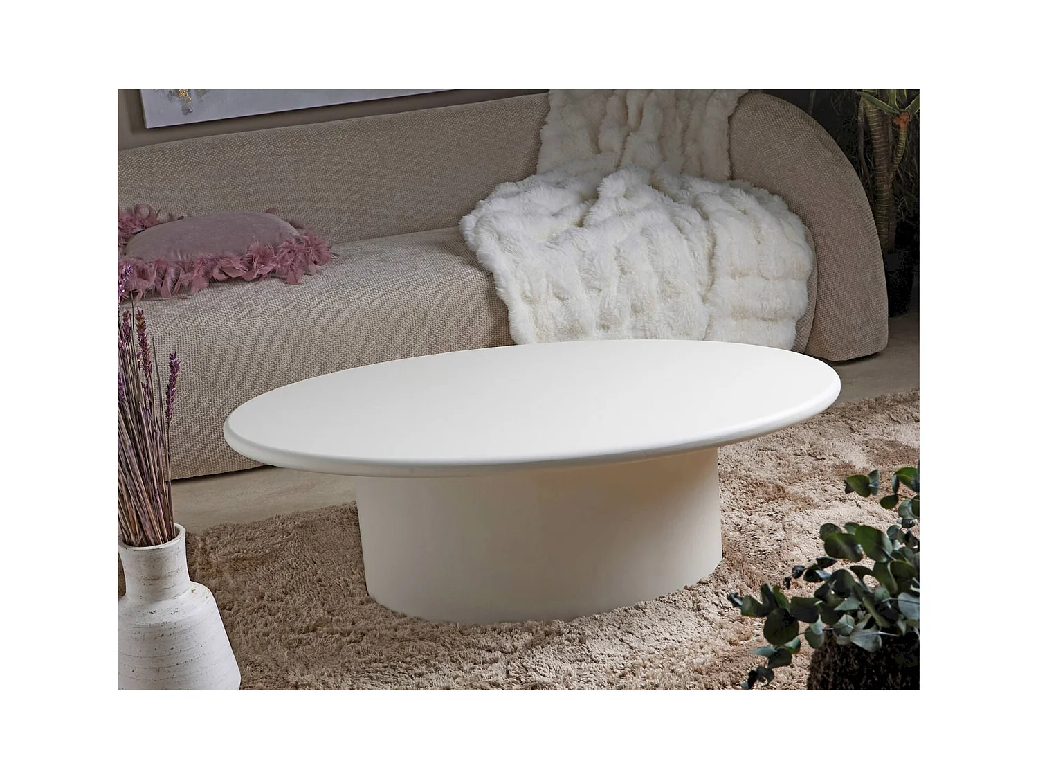 table basse blanche laquée design moderne pour salon élégant