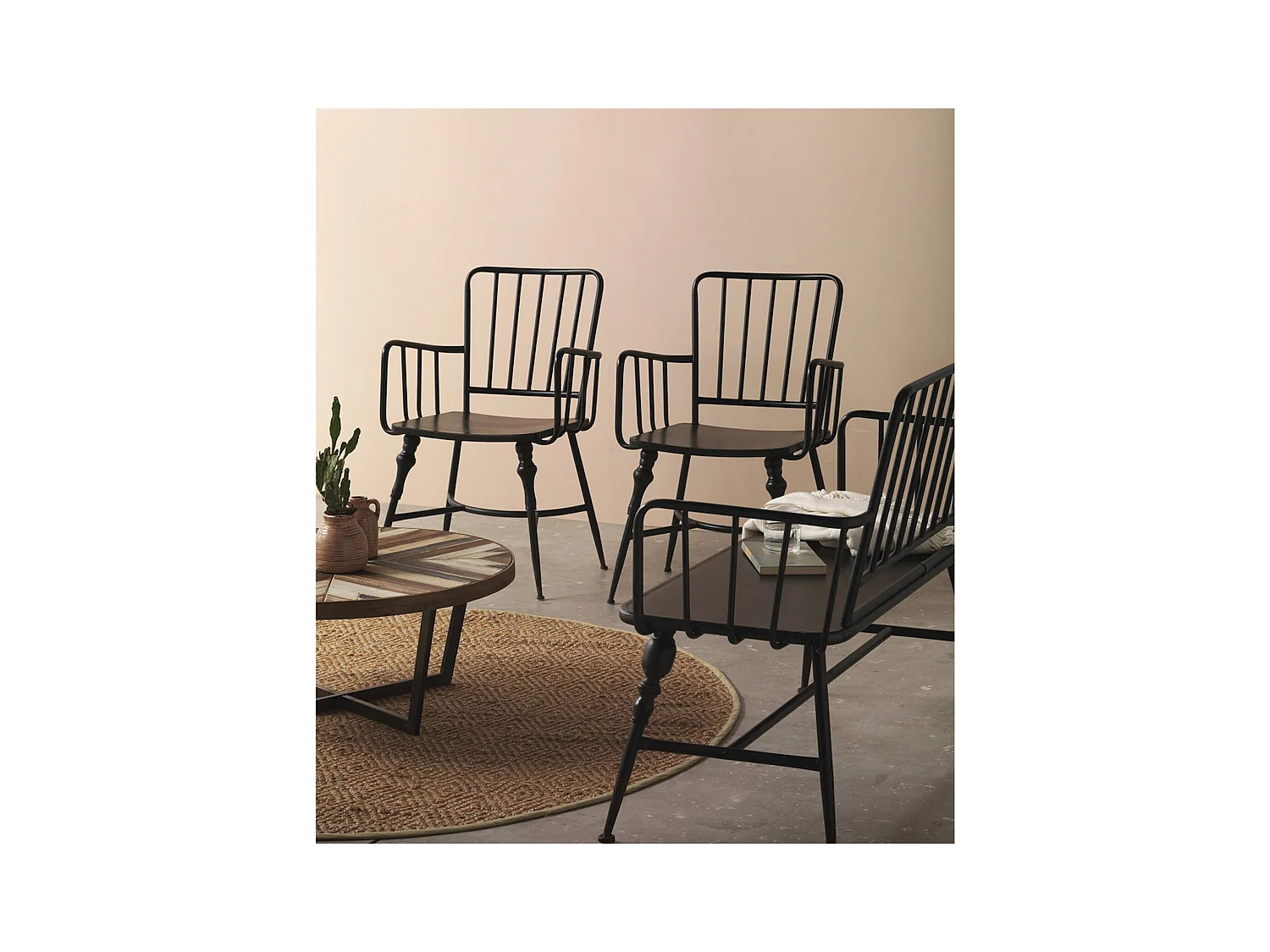 Table basse bois recyclé et métal style industriel chaleureux