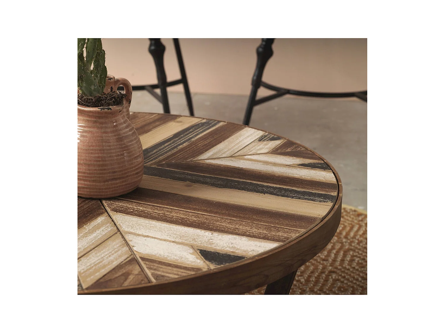 Table basse bois recyclé et métal style industriel chaleureux