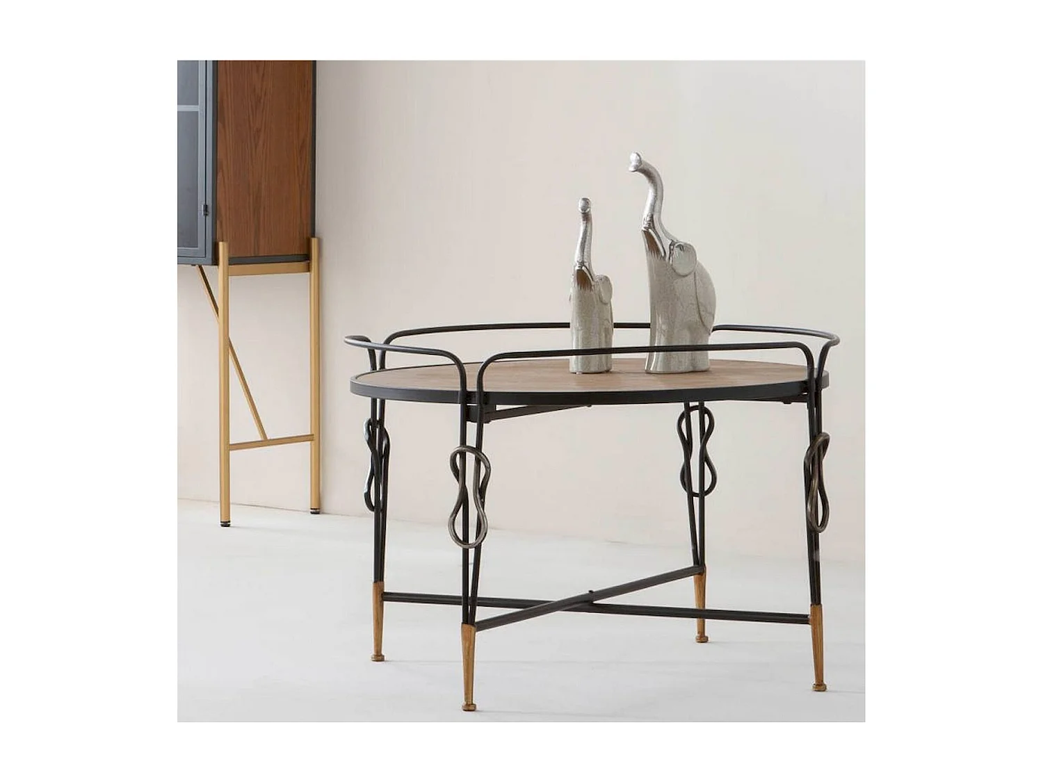 Table basse bois et métal noir design industriel élégant