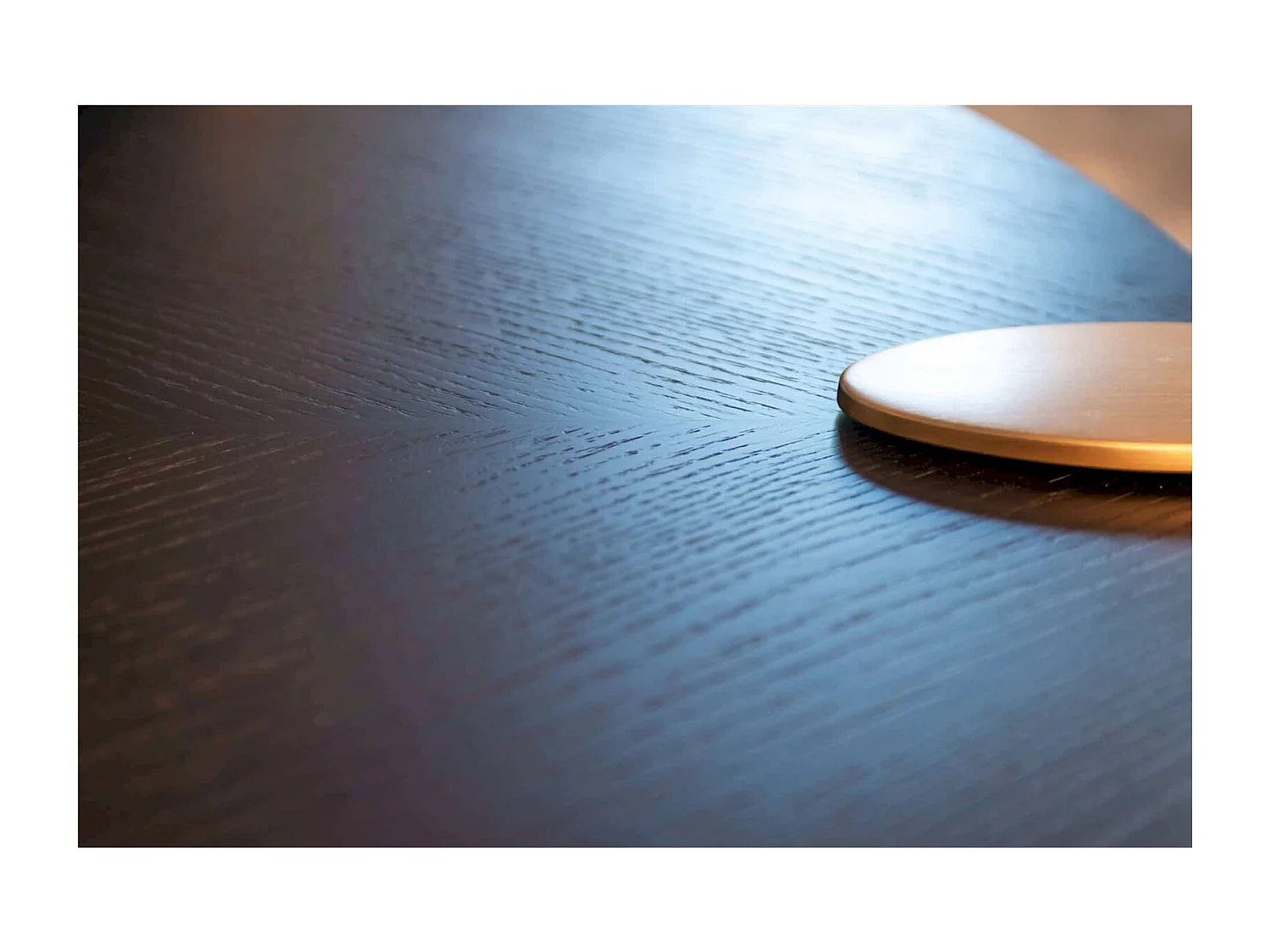 Table basse design ronde effet chêne et acier noir charbon